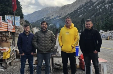 Sağlıklı yaşam için 10 kilometre koştular