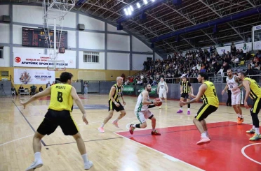 Sakarya Büyükşehir Basketbol galibiyet serisini 12’ye çıkardı 