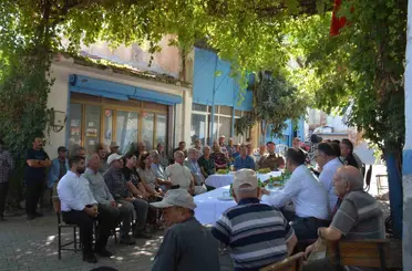 Salihli Kaymakamı Güldoğan, 3 mahallede talepleri dinledi