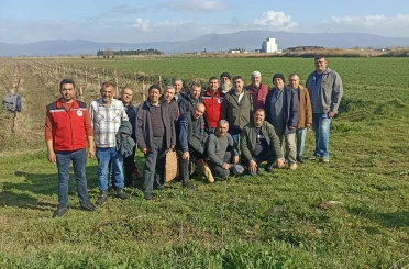 Salihli’de üreticilere budama ve gübreleme eğitimi 