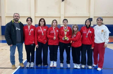 Şampiyon badmintonda da değişmedi 