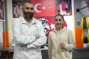 Şampiyon kick bokçu Asuman Çığlıoğlu, unvanını korumak için ringe çıkacak