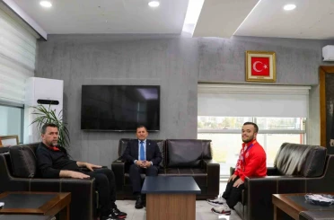 Şampiyondan İl Müdürü Kabakcı’ya ziyaret 