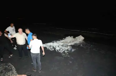 Samsun sahilinde şüpheli madde paniği: Ekipler alarma geçti
