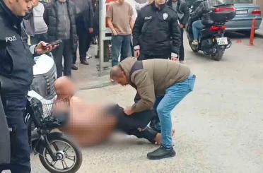 Samsun’da çıplak halde caddede dolaşan şahıs gözaltına alındı 