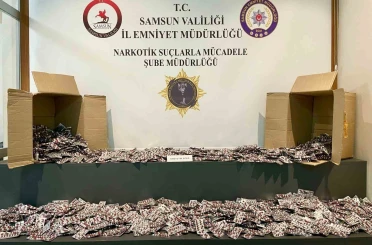 Samsun’da gardıroba gizlenmiş 47 bin 824 uyuşturucu hap ele geçirildi