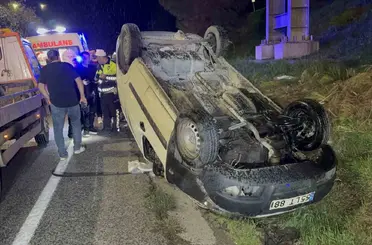 Samsun’da hafif ticari araç 30 metrelik şarampole yuvarlandı: 1 yaralı
