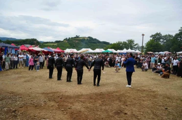 Samsun’da Kadırga Şenliği renkli görüntülere sahne oldu 