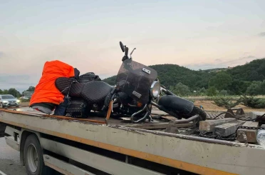 Samsun’da köpeğe çarpan motosikletteki sürücü ve yolcu yaralandı 