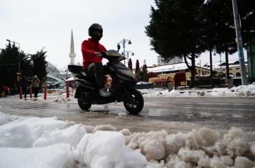 Samsun’da motosiklet ve motokuryelerin trafik yasağı kaldırıldı 