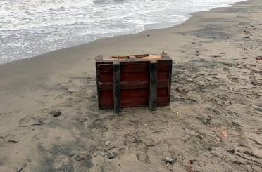 Samsun’da sahile vuran sandık incelemeye alındı 