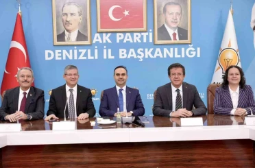 Sanayi ve Teknoloji Bakanı Mehmet Fatih Kacır Denizli partilileriyle bir araya geldi 