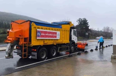 Sancaktepe Belediyesi ekiplerinden kışla mücadele çalışmalarında 24 esaslı mücadele 