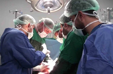 Şanlıurfa’da 25 santimetrelik dev kist ameliyatla alındı 