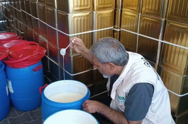 Şanlıurfa’da kaynağı belli olmayan 400 kilo şüpheli sade yağ ele geçirildi 