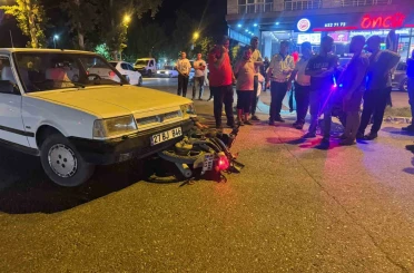 Şanlıurfa’da otomobil ile çarpışan motosikletin sürücüsü yaralandı 
