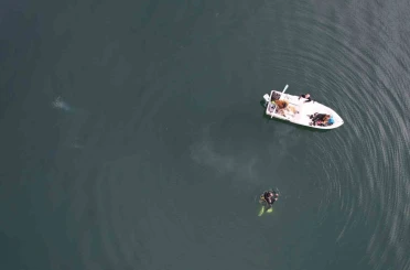 Sapanca Gölü’ndeki endişelendiren kabarcıklar su altından ve havadan görüntülendi 