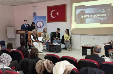 Şaphane MYO’da "Sosyo-Ekonomik Analiz ve Politika Geliştirme Öğrenci Çalıştayı" başlıklı etkinlik 