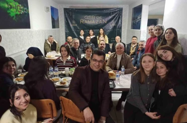 Şaphane’de gençlerle iftar buluşması 