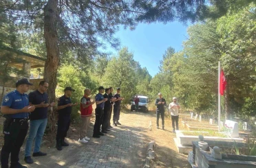 Şaphane’de şehit İlyas Ercan Aslan kabri başında anıldı 