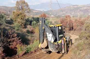 Sarıgöl’de ova yolları düzenleniyor 