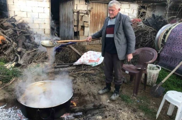 Sarıgöl’de pekmez yapımına hız verildi 