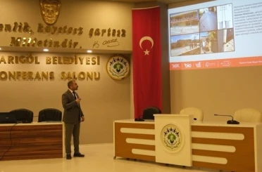 Sarıgöl’ün fay hatları Bilim Kafe’de masaya yatırıldı 