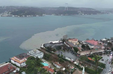 Sarıyer Baltalimanı sahilindeki kirlilik havadan görüntülendi 