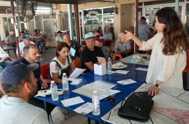 Saruhanlılı üreticilere "Akıllı Tarım ve Yapay Zeka" eğitimi 