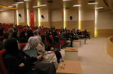SAÜ’de İslam hukuku ve siyaset felsefesi konuşuldu 
