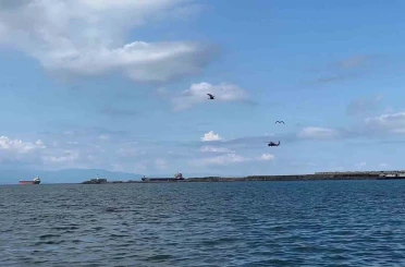 Savaş helikopterlerinin eğitim uçuşu Ereğli’de heyecan yaşattı 