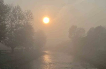 Şehir sise uyandı 