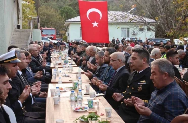 Şehit Deniz Teğmen Öz için mevlit okutuldu