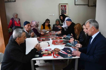 Şehit evlatlarını, eşlerinin hatıralarını 3 boyutlu rölyeflerde yaşatıyorlar