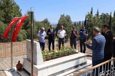 Şehit Jandarma Uzman Çavuş Ceylan kabri başında anıldı 