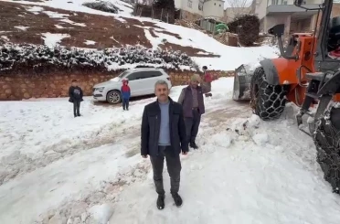 Şehit kızının mutluluğuna kar engel olamadı 