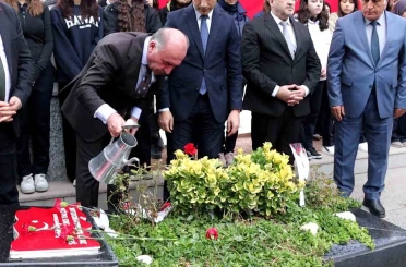 Şehit Öğretmen Aybüke Yalçın kabri başında dualarla anıldı 