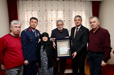 Şehit Özcan’ın ailesine şehadet belgesi teslim edildi 