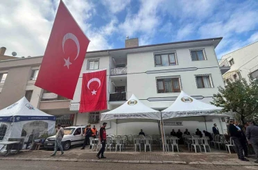 Şehit Pilot Cüneyt Kandemir’in baba ocağına ateş düştü 