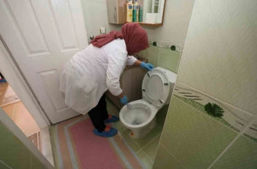 Şehzadeler’de yaşlılar ve engellilerin evleri pırıl pırıl 