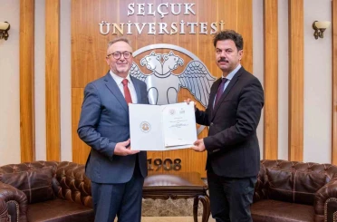 Selçuk Üniversitesi ve Türkiye Yazma Eserler Kurumu arasında önemli iş birliği 