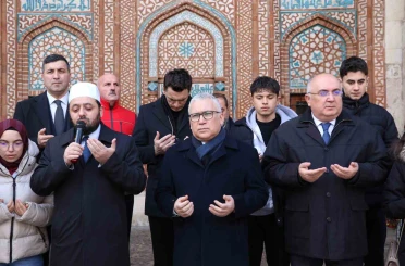 Selçuklu Sultanı mezarı başında anıldı 