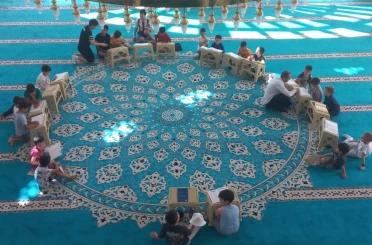Selendi’de camiler çocuk sesiyle yankılanıyor 