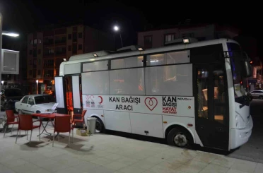 Selendi’de gece kan bağışı seferberliği 