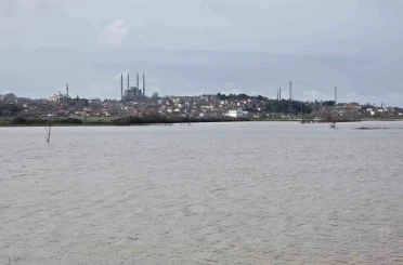 Selimiye Camii, göle dönen tarlalardan İstanbul’daki Sultanahmet’i andırdı 