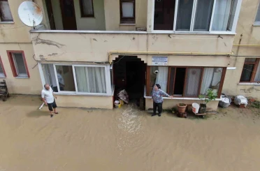 Selin vurduğu Cide’de yaralar sarılıyor 