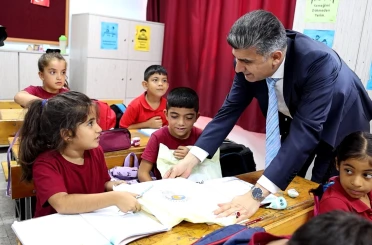 Şener: "Güçlü gelecek, sağlam eğitimle mümkündür" 