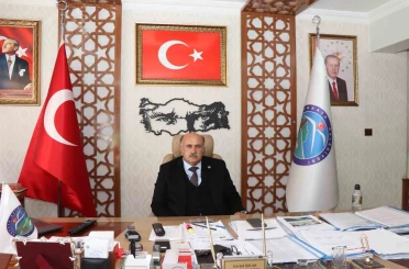 Şenkaya Belediye Başkanı Görbil Özcan partisinden istifa etti 
