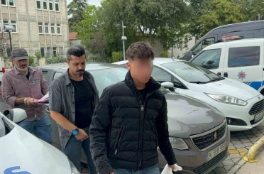 Sentetik ecza ile yakalanan 17 yaşındaki çocuğa ev hapsi 