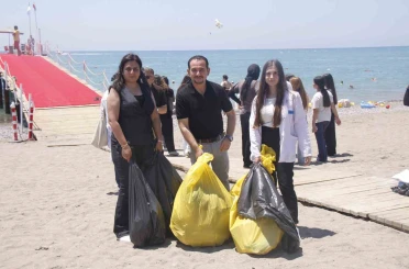 Serik’te sahil temizliği gerçekleştirildi 
